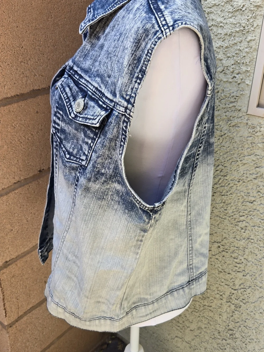 Diamonds & Threads Acid Wash Sleeveless Denim Vest - Blue